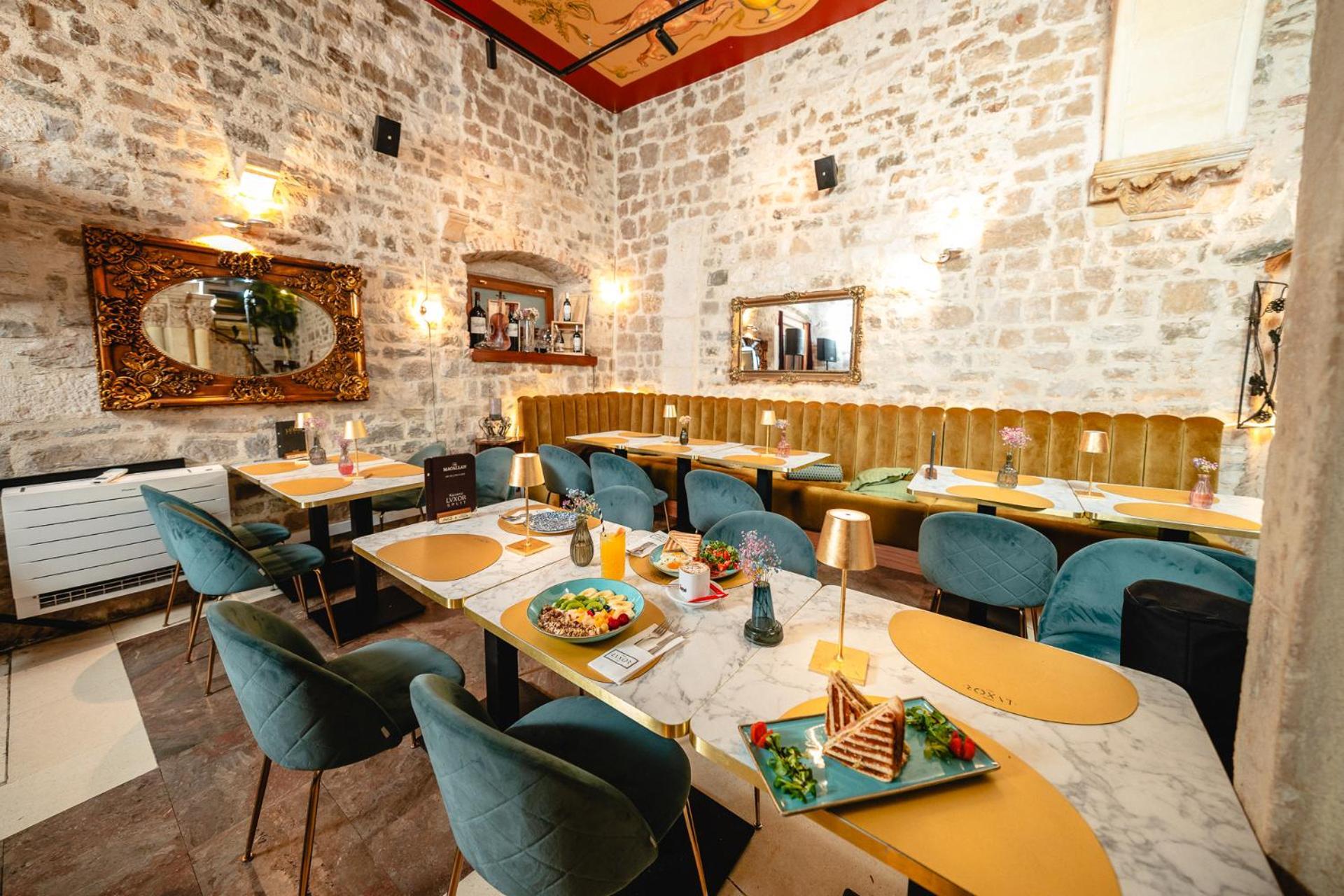Razglednica Hotel Сплит Екстериор снимка